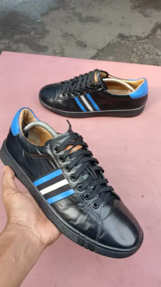 Sepatu pria Bally snakers original size 42 second