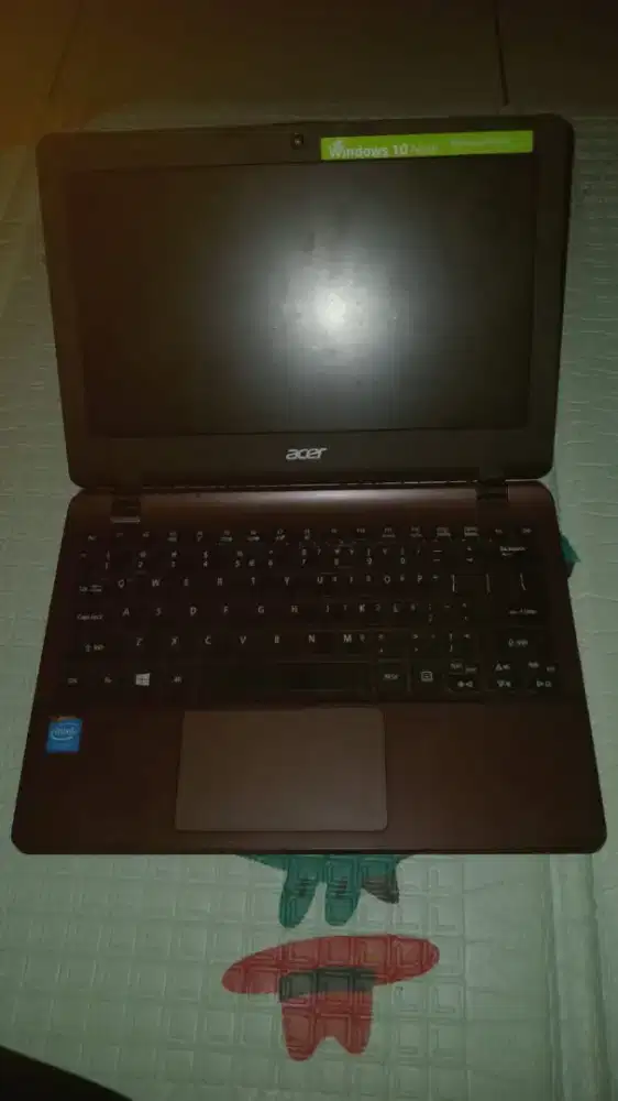 Laptop Acer aspire E11 bekas