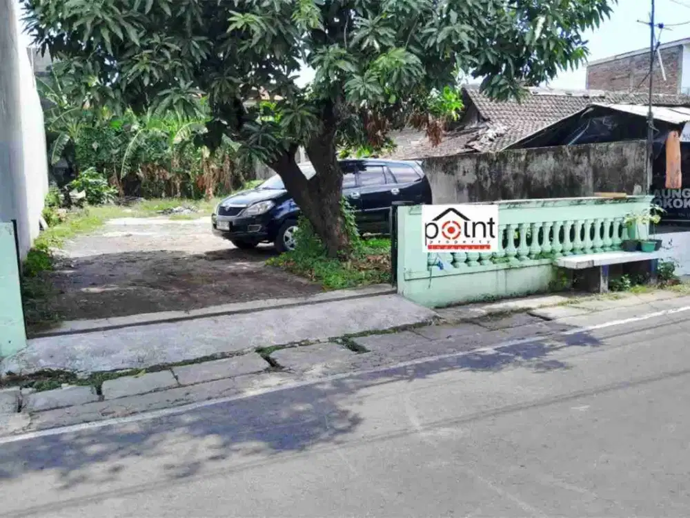 tanah pekarangan dekat GOR Manahan