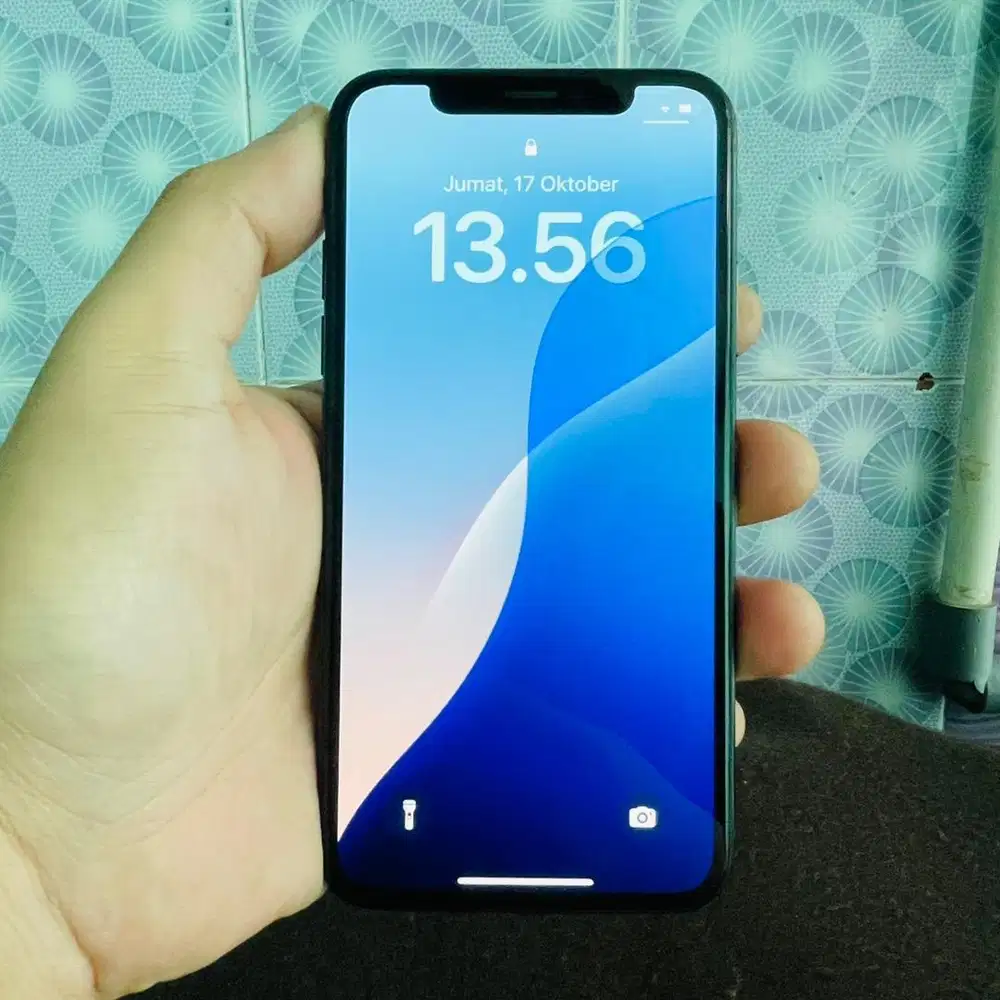 iPhone Xs 64GB Register