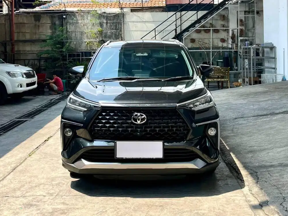 Toyota Avanza Veloz Q TSS Matic /AT 2021 Hitam