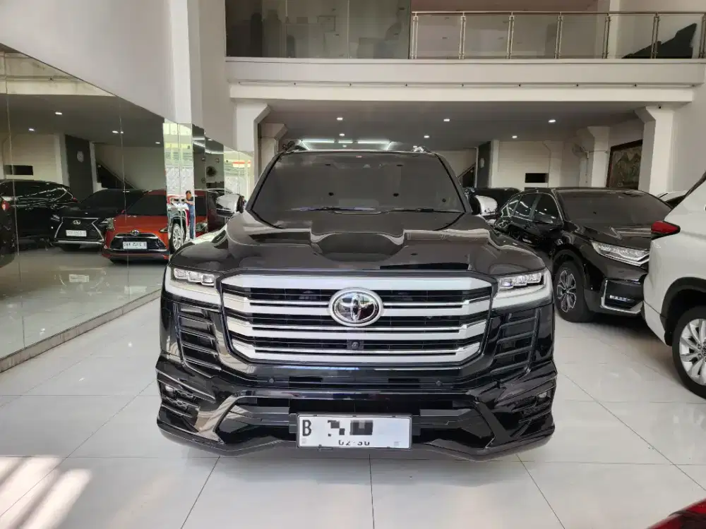 LAND CRUISER 300 VX-R 4x4 A/T ATPM 2025 km12rb