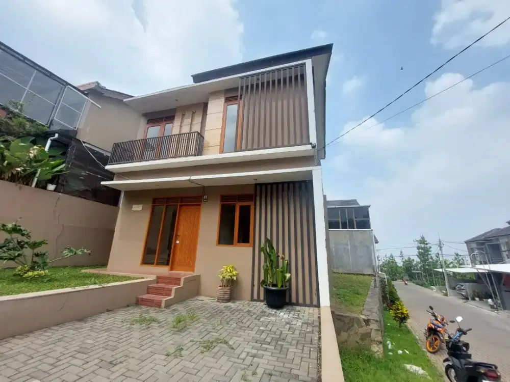 Rumah Hoek di Pesona Bali Ciwaruga Gegerkalong sarijadi sukajadi