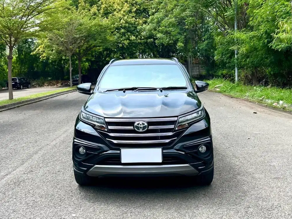 Toyota Rush GR Matic / AT 2021 Hitam