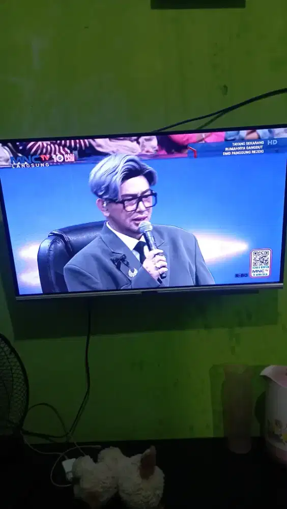 Tv cocoa 32 in lengkap baru 5 bulan