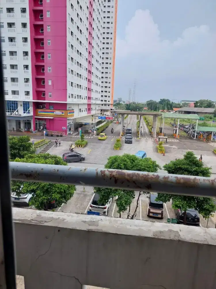 Menyewakan apartamen area strategis