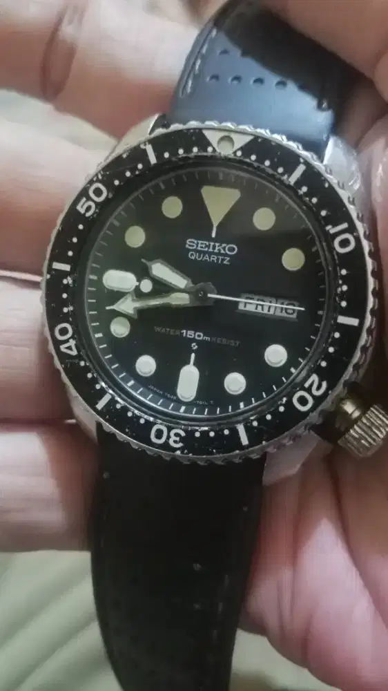 Seiko Quartz sport jam pria