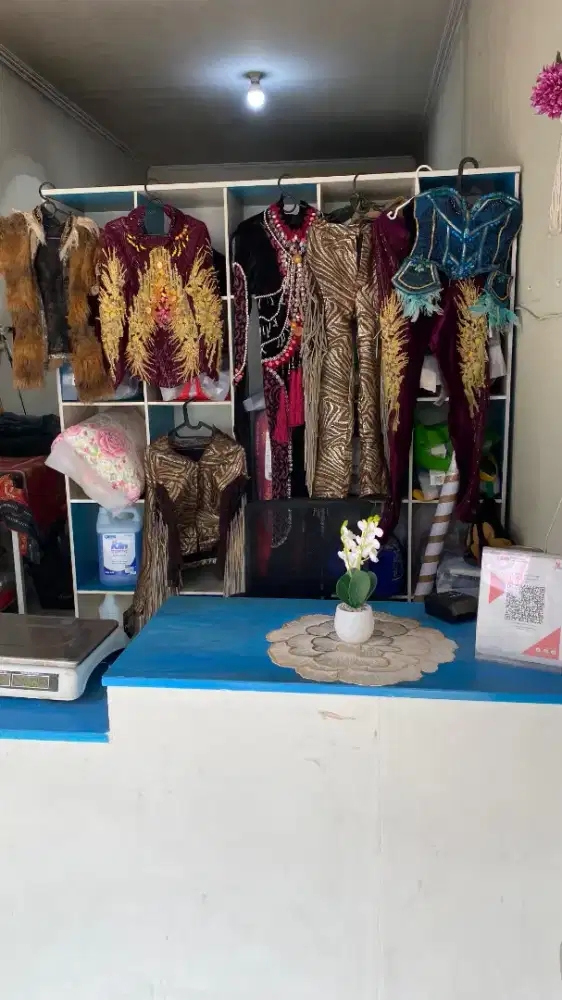 DIBUTUHKAN KARYAWAN LAUNDRY