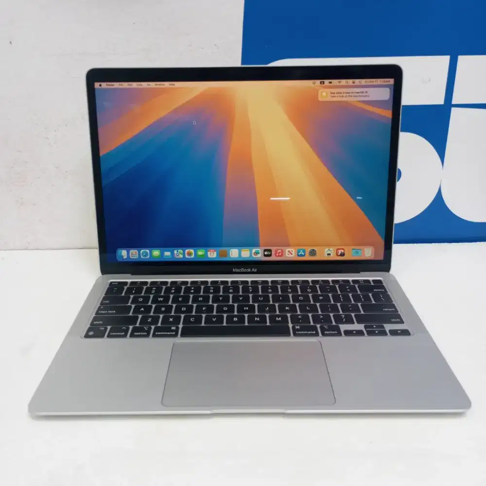 MACBOOK AIR M1 256/8/13,3 inch