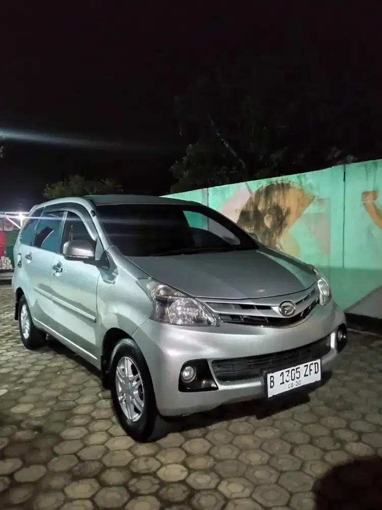 XENIA R DELUXE MATIC 2012