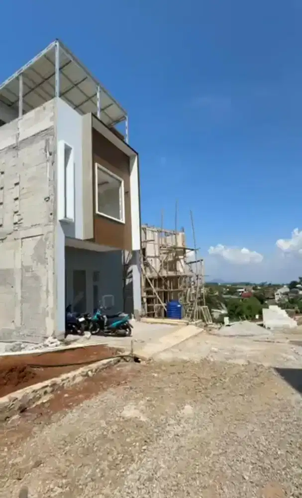 Rumah Villa Paling dekat Ke Kota Bandung 3 Lantai 1 Man View Indah SHM