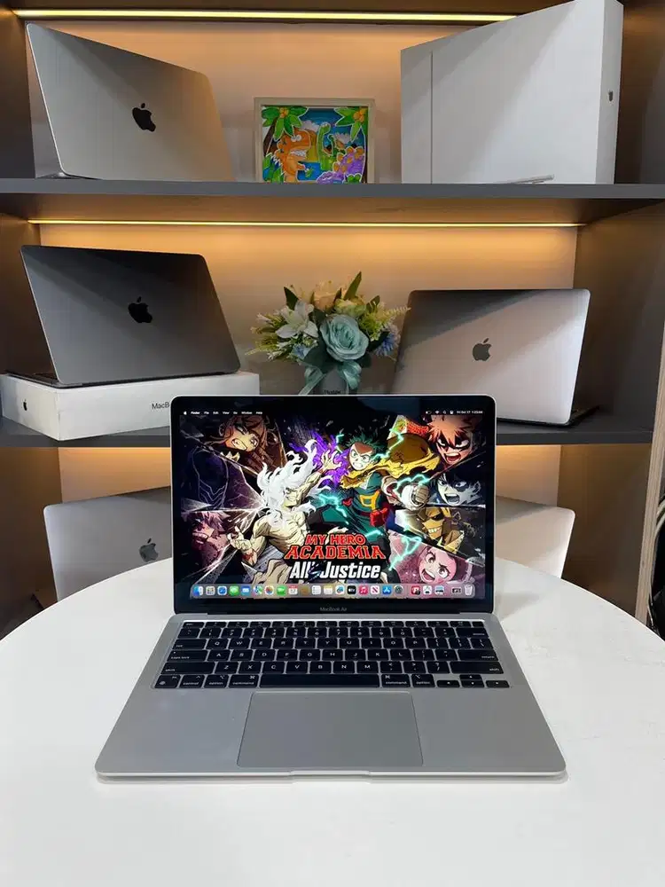MacBook Air M1 2020 8/256 GB