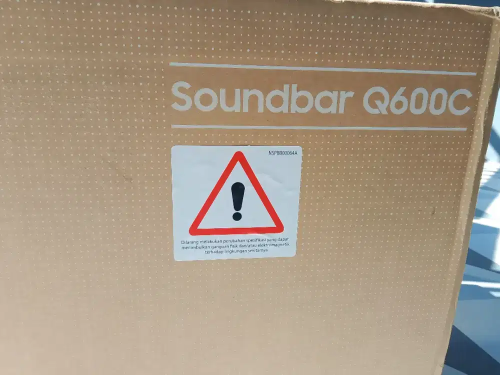 Samsung Soundbar premium Q600C 3.1.2 CH Dolby atmos