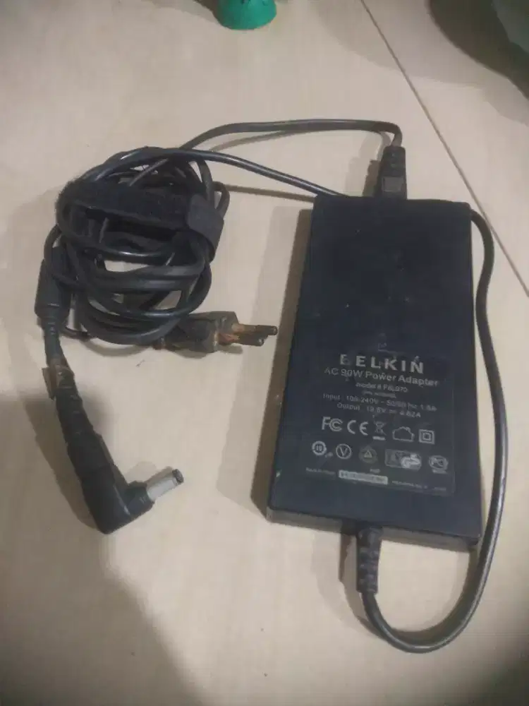 Charger laptop Merk Belkin 19.5Volt