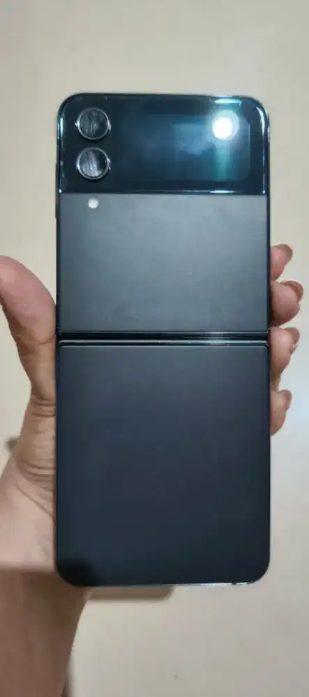 Samsung Z Flip 4 8/256 GB