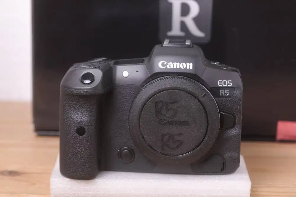 Canon EOS R5 Body Only