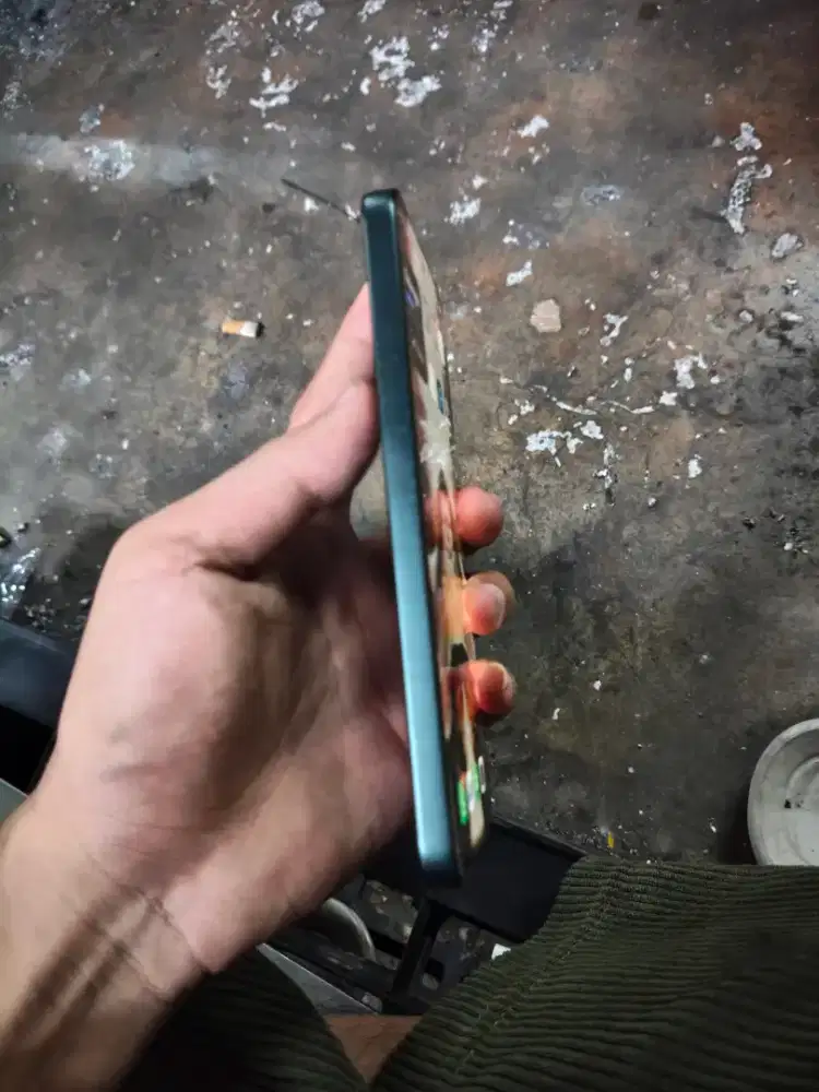 Oppo Reno 14F 12/256 full set masih garansi resmi Oppo Indonesia