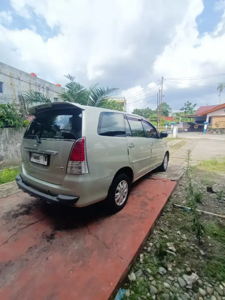 #jual Innova V 2.0 Manual tahun 2011.
