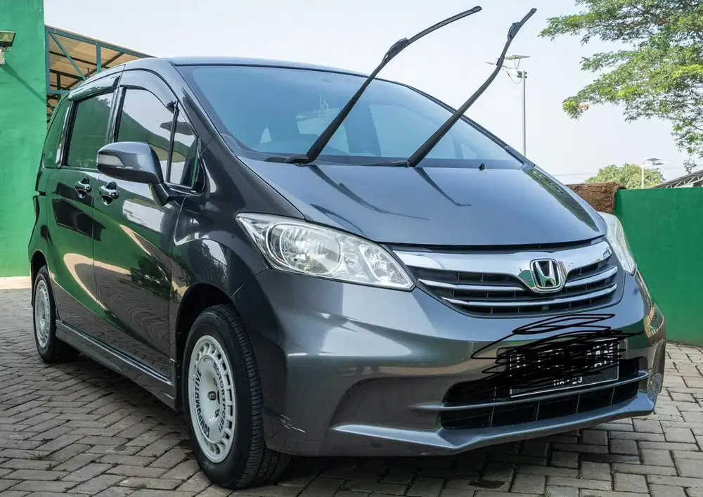 Honda Freed 2013 Bensin