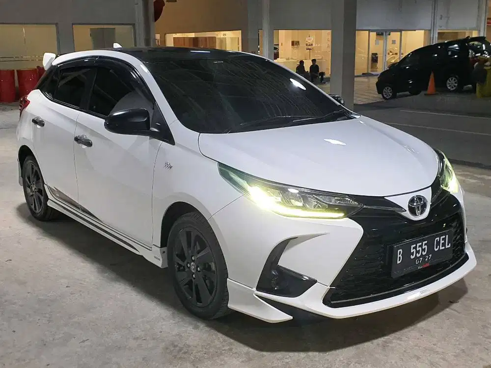 Toyota Yaris GR Sport AT 2022 Putih PREMIUM B555CEL