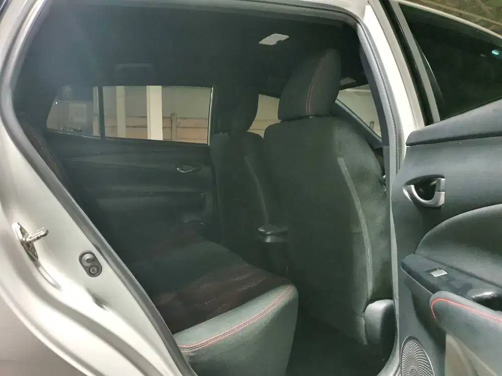 Toyota Yaris GR Sport AT 2022 Putih PREMIUM B555CEL