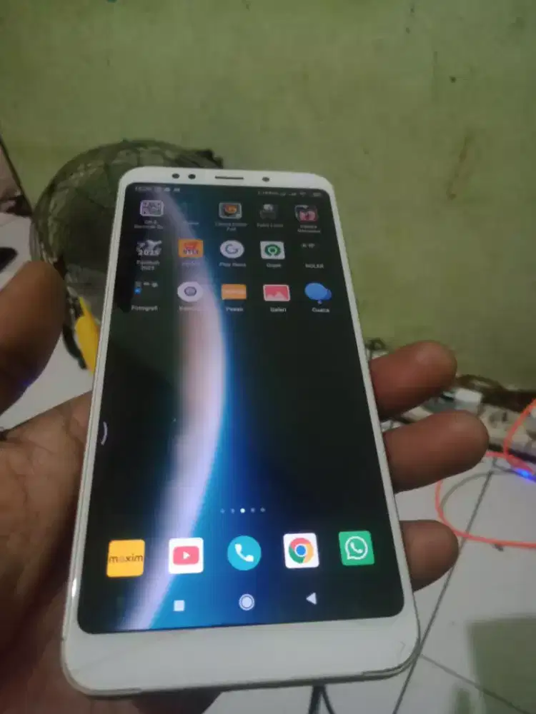 redmi 5 plus  ram 64 gb
