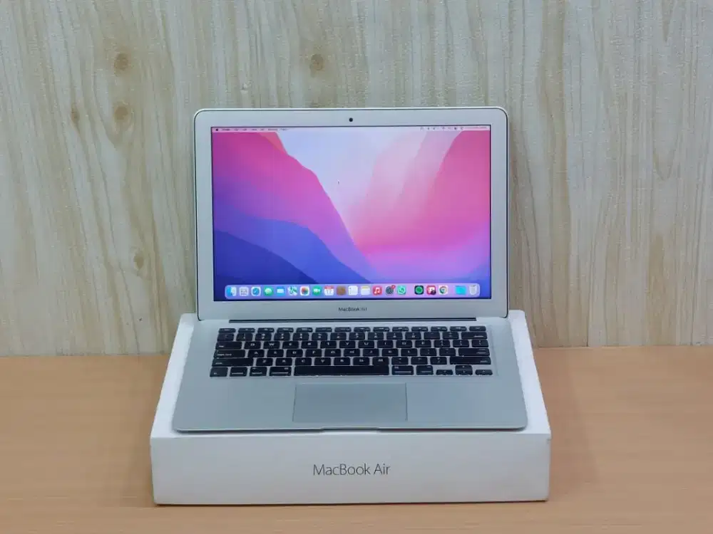 MACBOOK AIR 2017 RAM 8GB SSD 128GB FULLSET