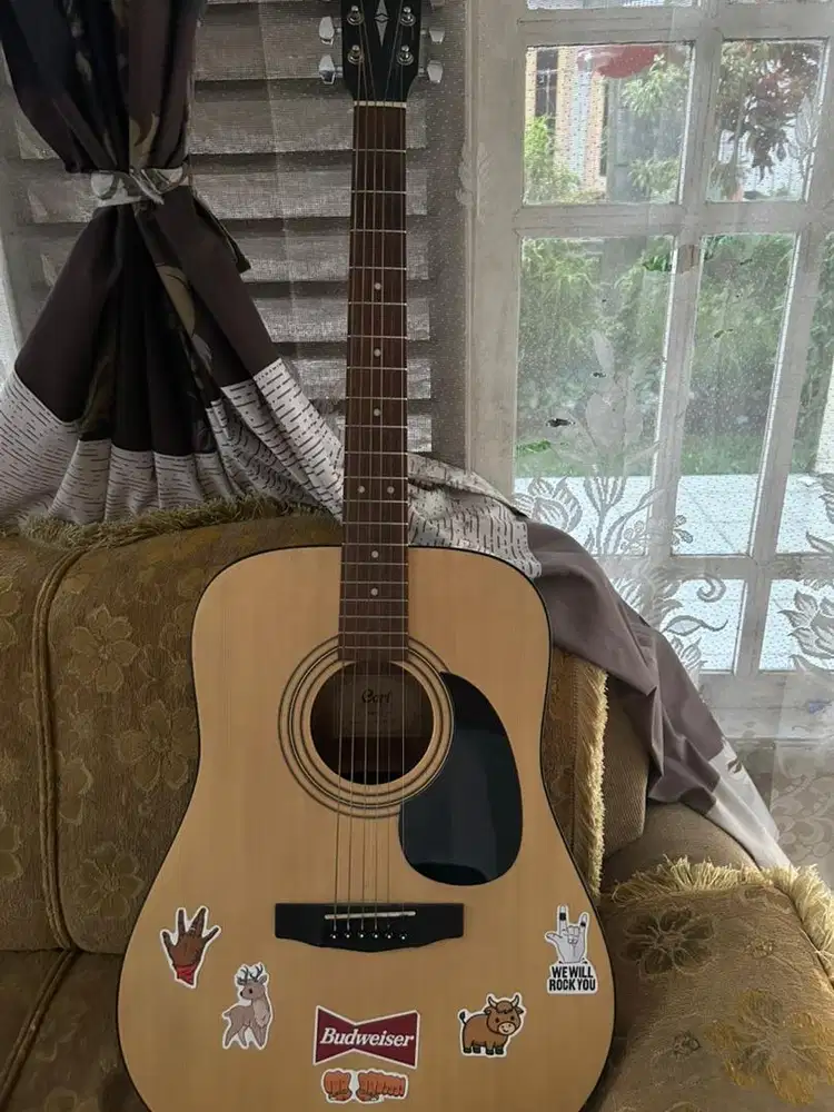 Gitar akustik electrik original cort