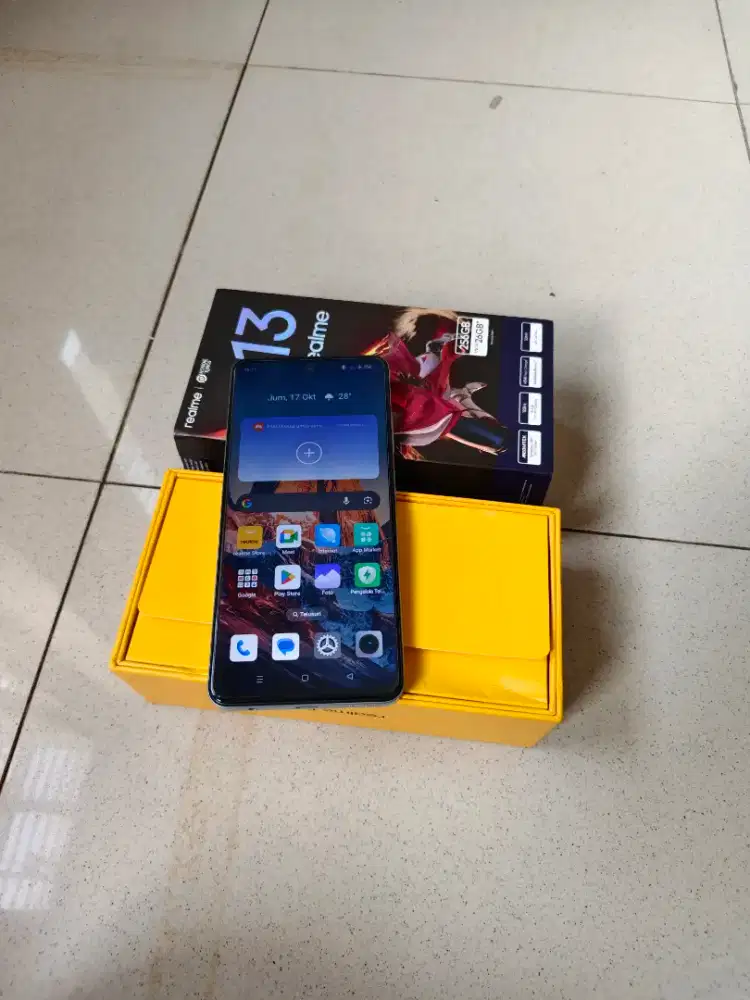 Realme 13 5G ram 12/256 gb