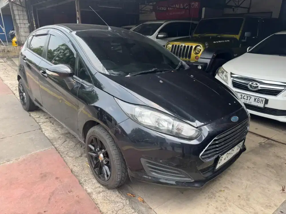 Ford fiesta th 2013 AT