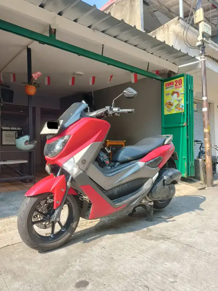 Yamaha nmax tangan 1 dari baru tahun 2017 siap pakai bos ku