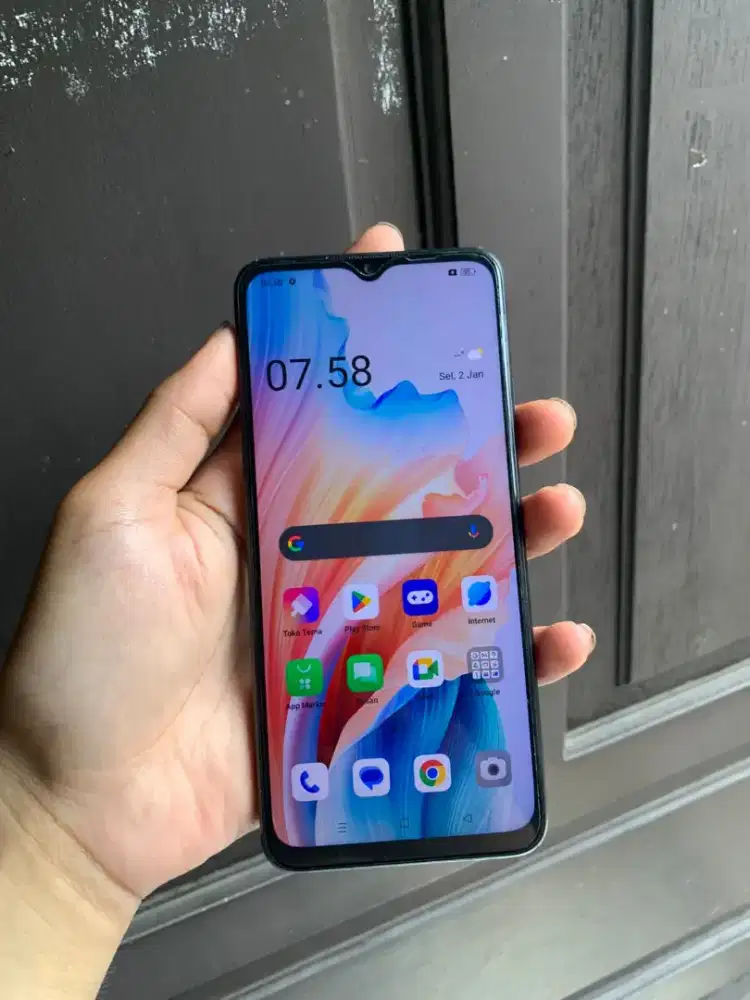 jual cepat oppo a18 ram 4/128 no minus masih mulus pemakaian cewe