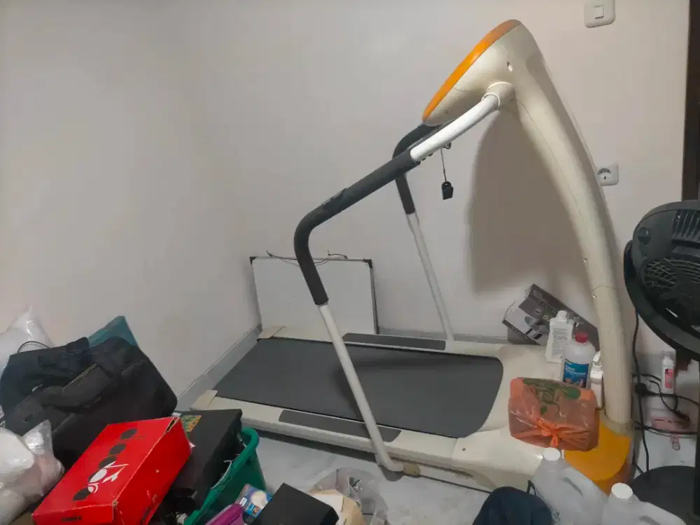 Treadmill bekas