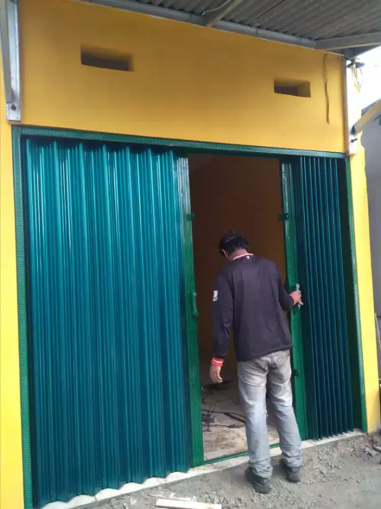 Rolling door folding gate harmonika