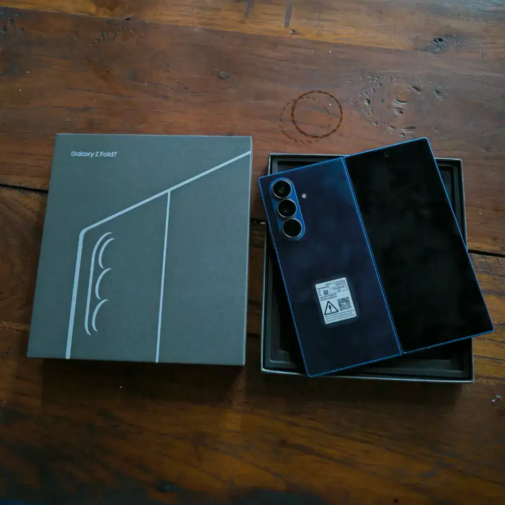 samsung z fold 7 12/512 sein mulus perfect fullset ori navy