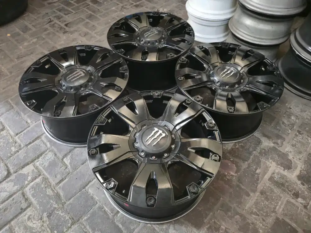 Velg MONSTER R20 Pajero Fortuner Hilux Strada Triton Everest Ranger