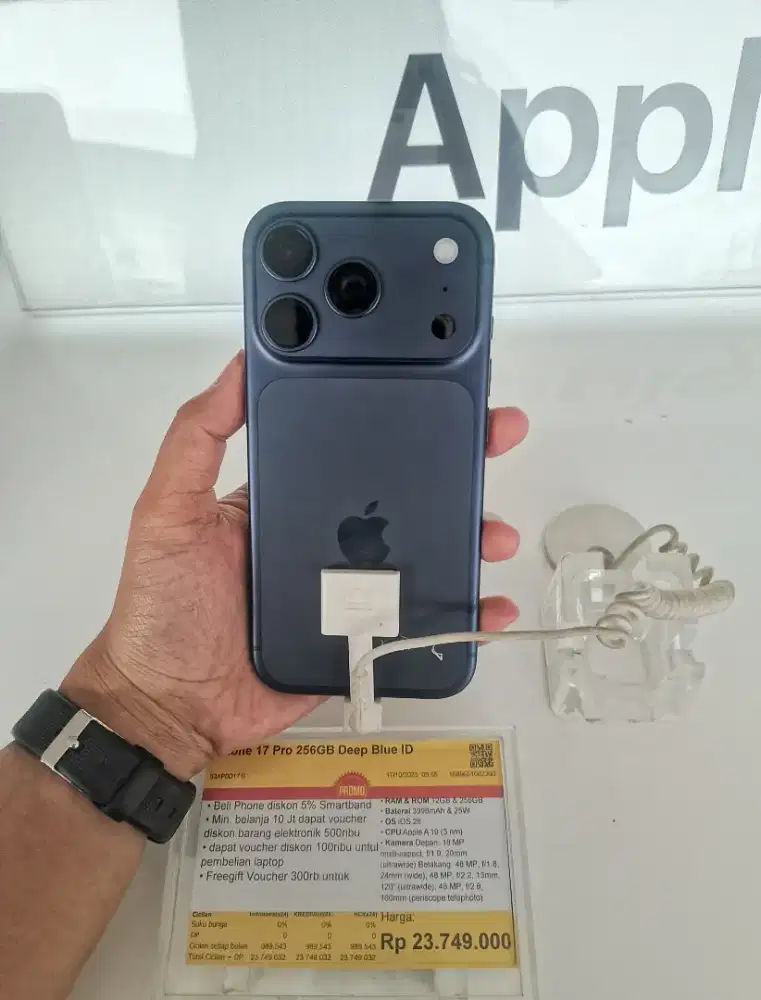 iPhone 17 pro 256GB Deep blue ID