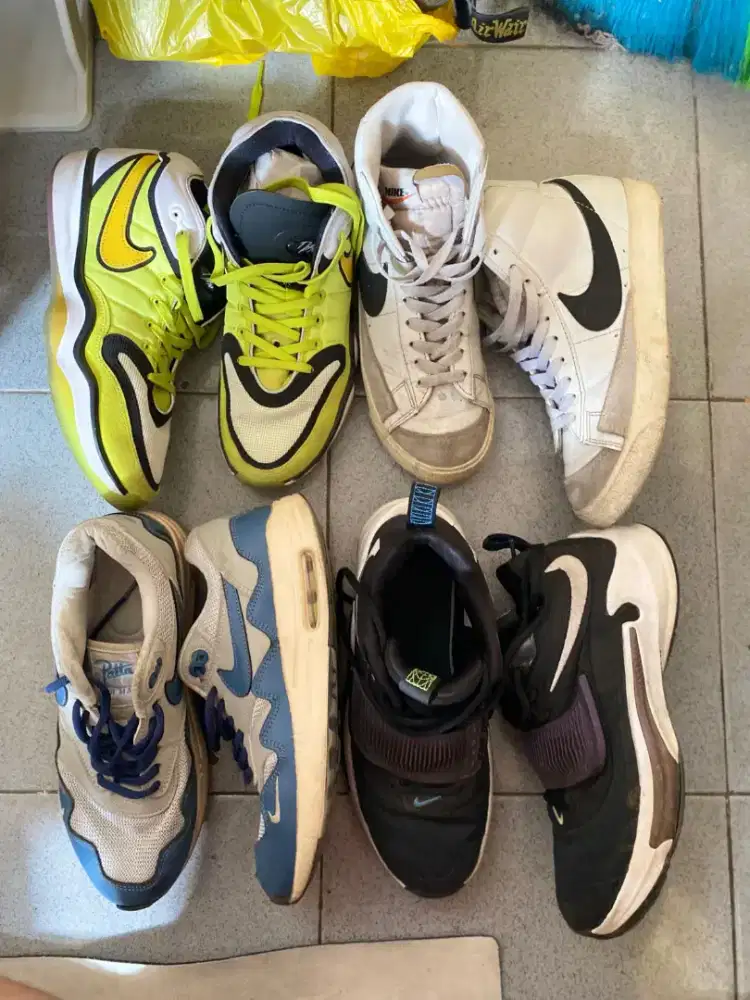 SEPATU UKURAN 40