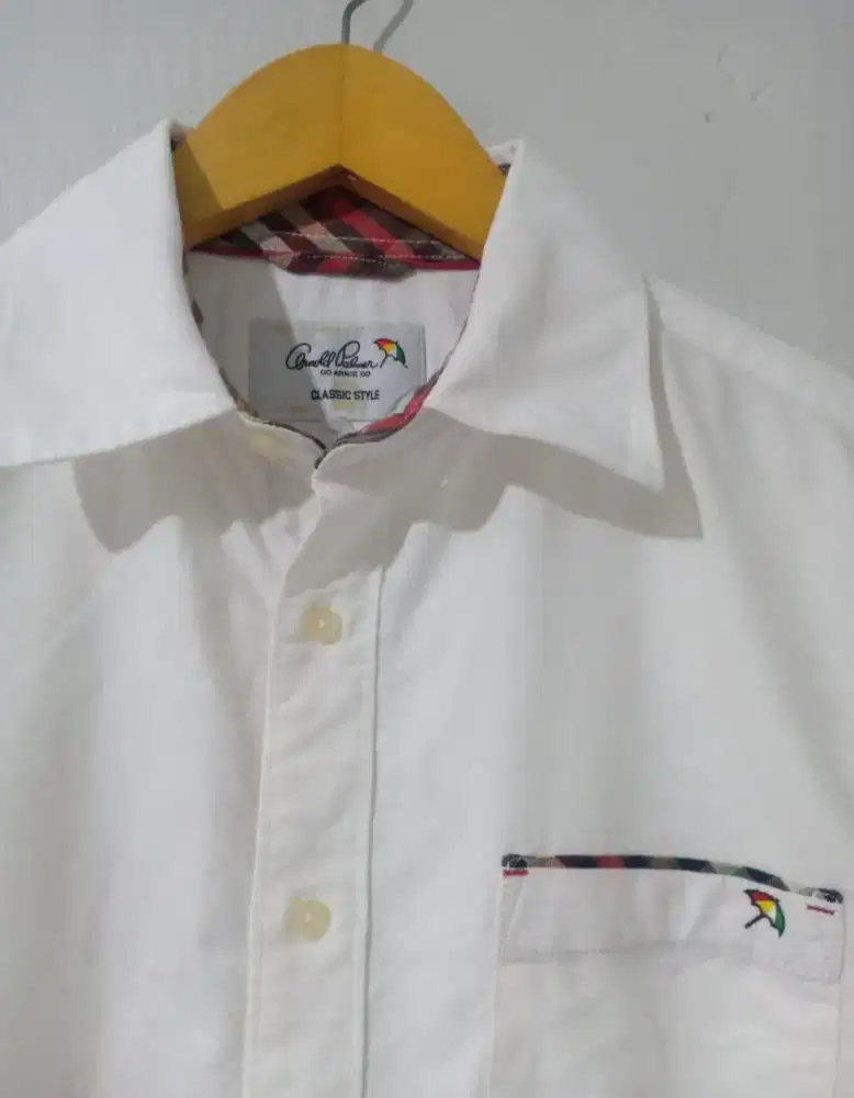 Kemeja Putih Arnold Palmer