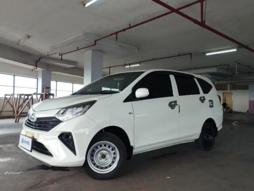 Like New TDP 7JT Daihatsu Sigra 1.2 X Bensin-MT 2024 Putih