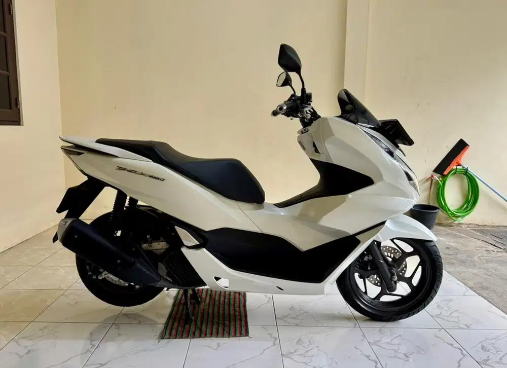 Honda PCX 160 CBS ISS Keyless MULUSSS Surat Lengkap