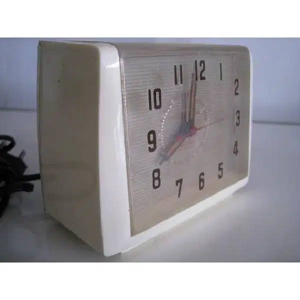 Vintage table clock General Electric Automatic Alarm - Luminous