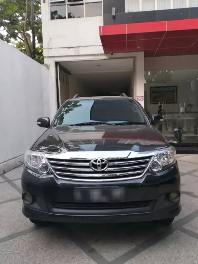 Di jual fortuner 2012 type G A/T