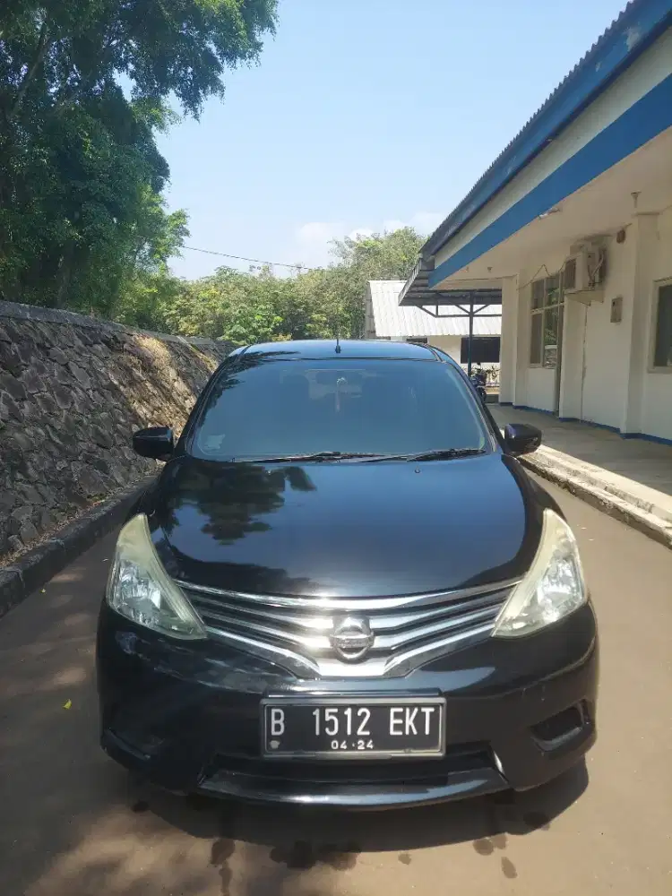 Jual Cepat Nissan Grand Livina SV AT 2014