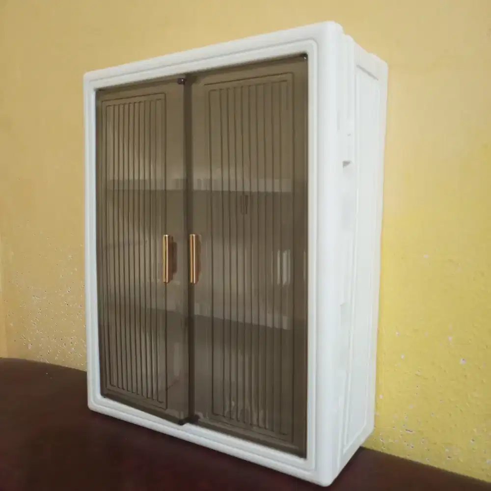 Lemari gantung K.Mandi