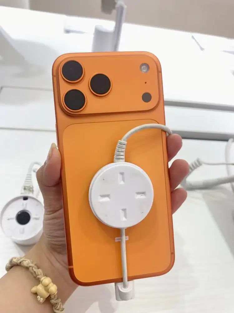 IPHONE 17 PRO MAX