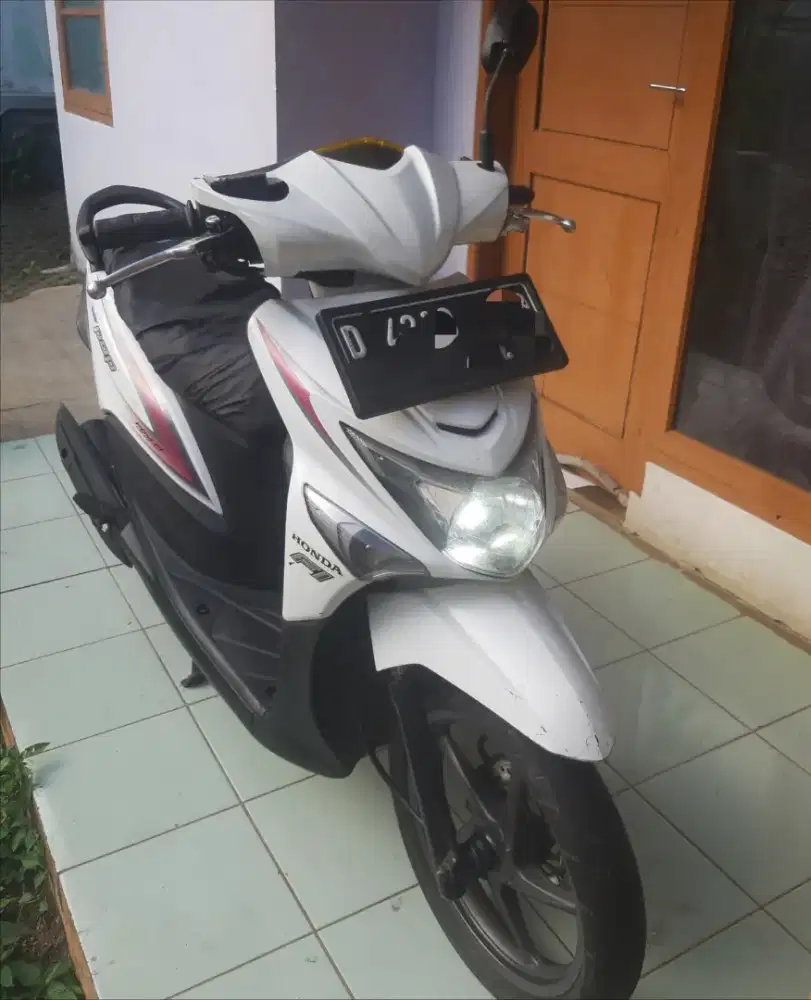 Matic Honda Beat pop Fi pemakaian cewek