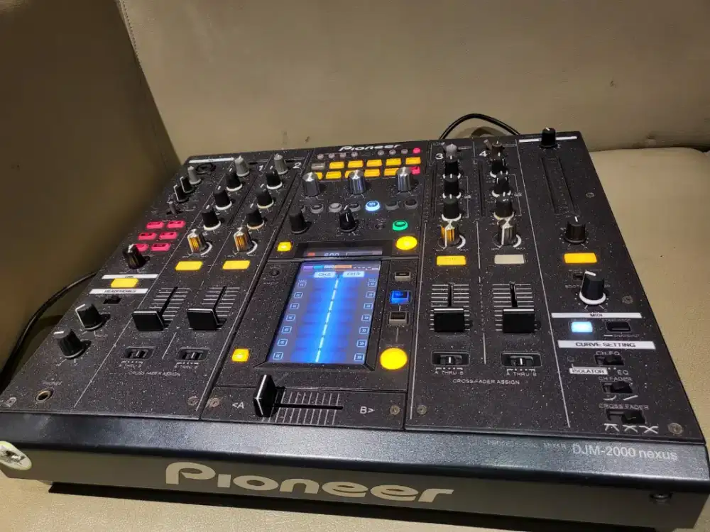 DJM 2000 nexus pioneer
