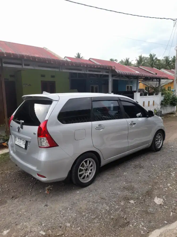Avanza new 1.3cc 2013 manual