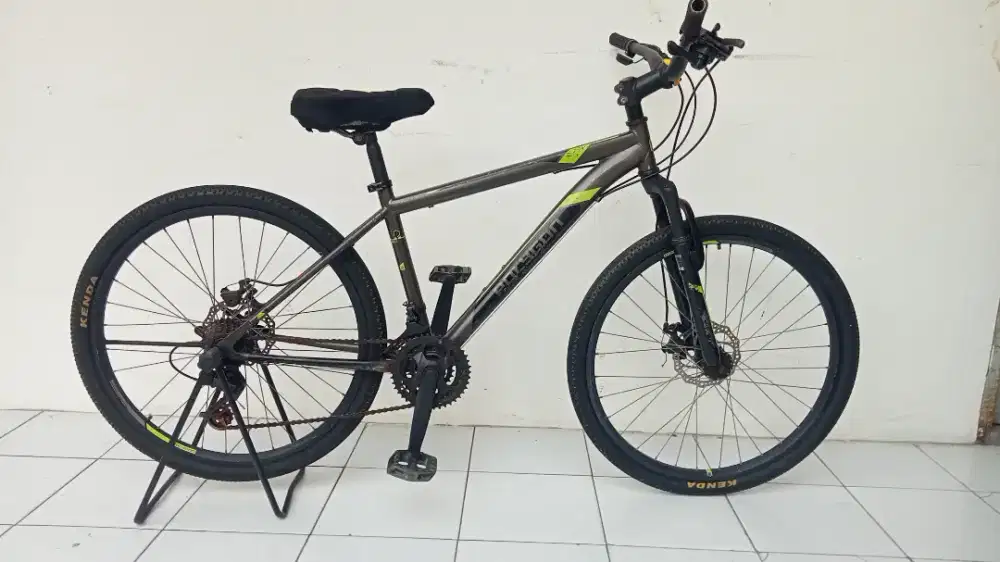 Polygon Monarch 3 Sepeda gunung MTB 26 cakram bekas bagus